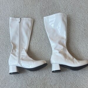 White boots for girls
